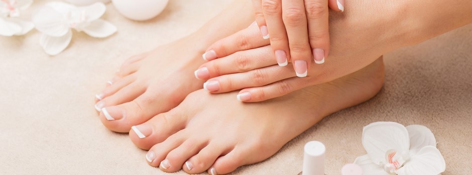 diy-french-pedicure.jpg